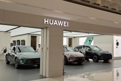 Huawei prévient Rolls-Royce et Bentley avec sa prochaine voiture électrique de luxe