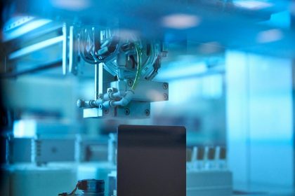 Tesla se bat depuis 2019 pour une technologie que LG maîtrise au bout des doigts