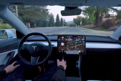 Conduite autonome : la nouvelle version du Full Self-Driving de Tesla est imparable (Vidéos)