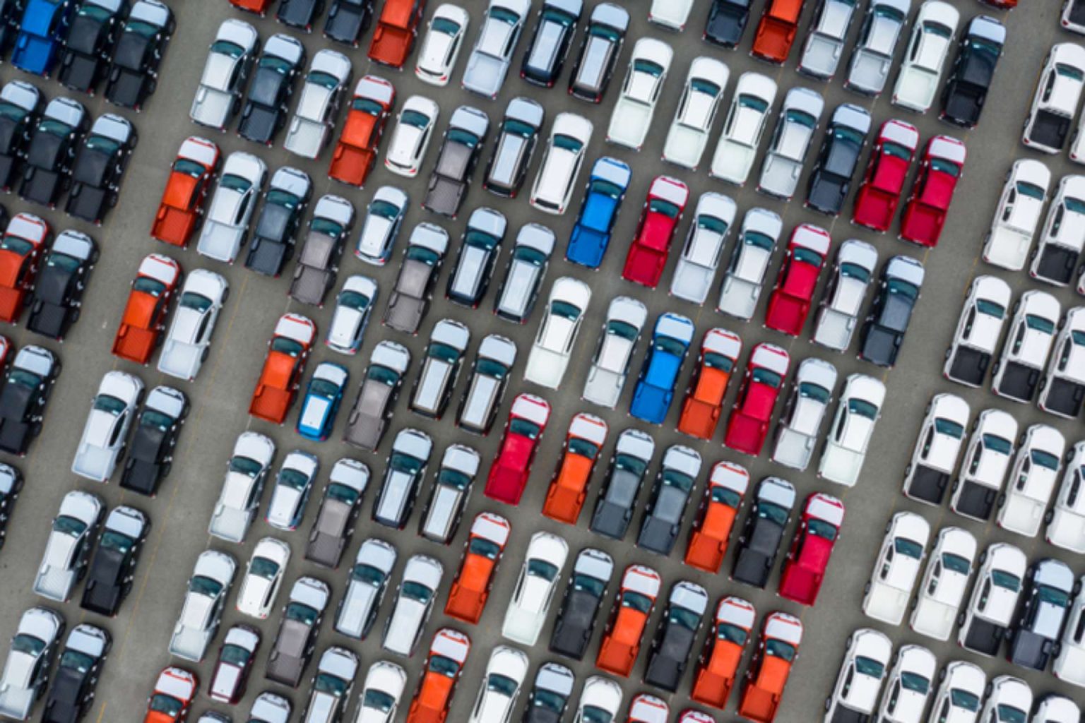 Ces constructeurs et concessionnaires ont plus de 100.000 voitures électriques en stock et ne savent pas quoi en faire