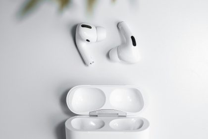 AirPods 4 : Apple prépare une surprise (ou plutôt deux)