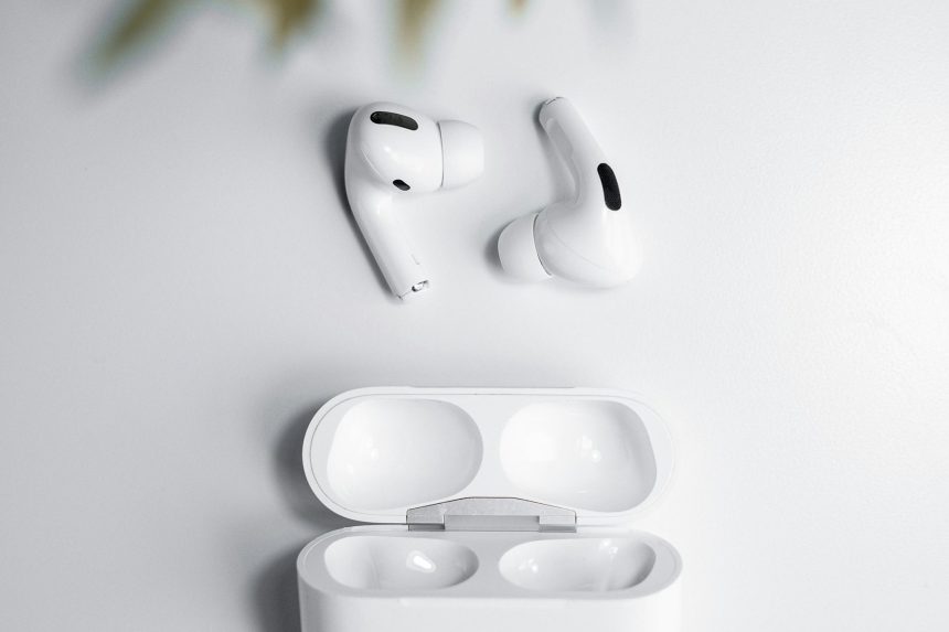 AirPods 4 : Apple prépare une surprise (ou plutôt deux)