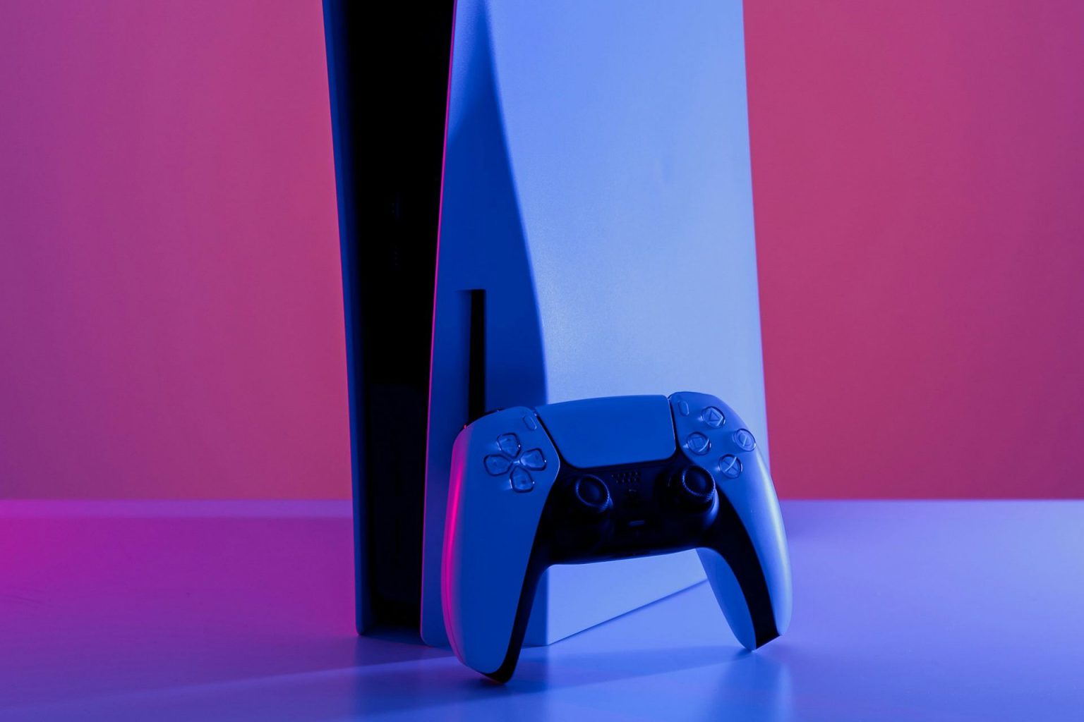 Le design de la Playstation 5 se dévoile dans une nouvelle fuite (Photo)