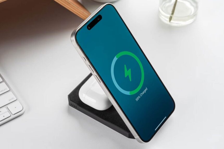 Un chargeur MagSafe pour iPhone… signé Tesla