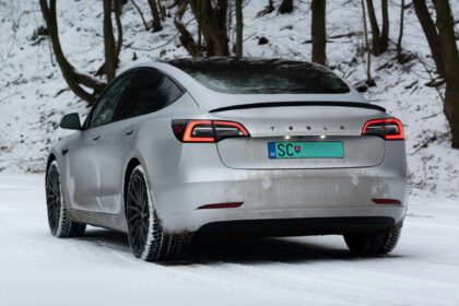 Bonne nouvelle pour Tesla au Q3 2024 : les chiffres dépassent nettement les attentes des analyses