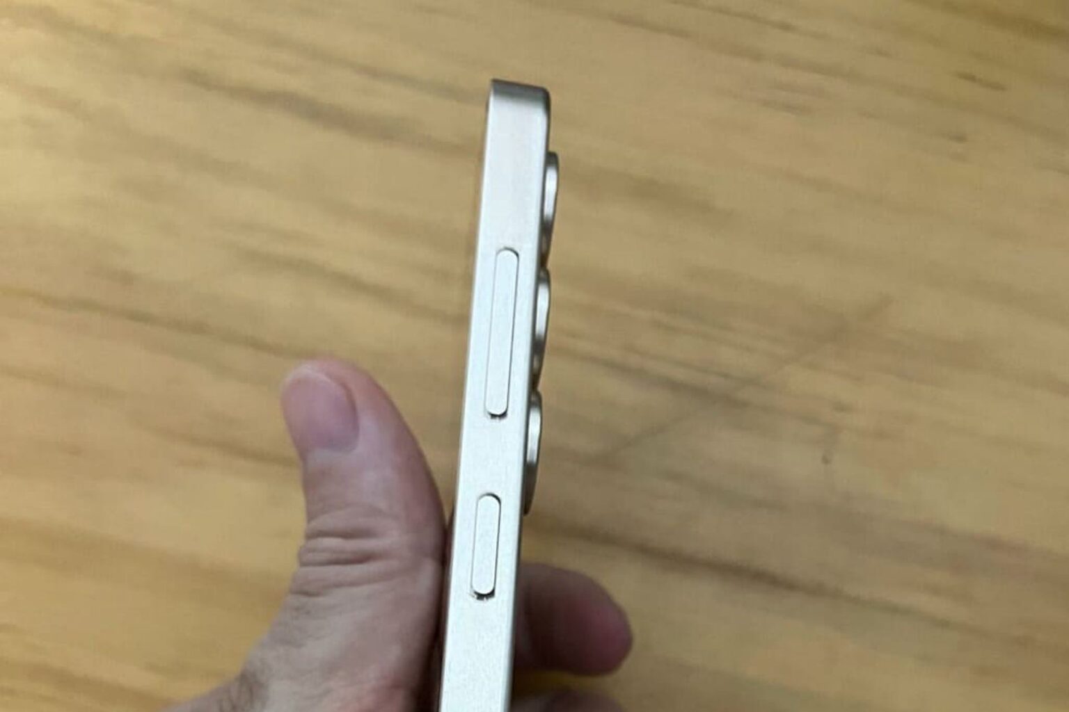 Samsung Galaxy S25 : les premières illustrations d’un modèle conceptuel (Photos)