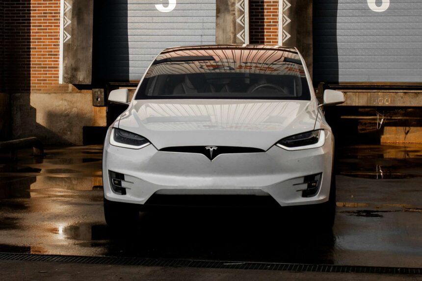 Un analyste de Tesla partage trois obstacles sérieux qui minent la croissance de l’entreprise