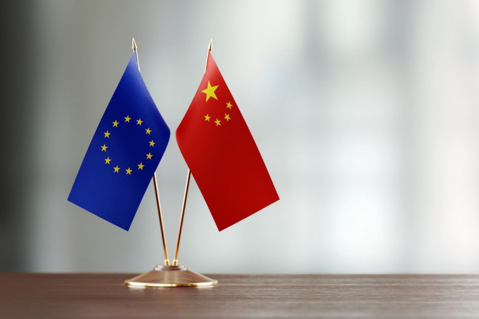 L’UE approuve l’imposition de droits de douane sur les voitures électriques chinoises