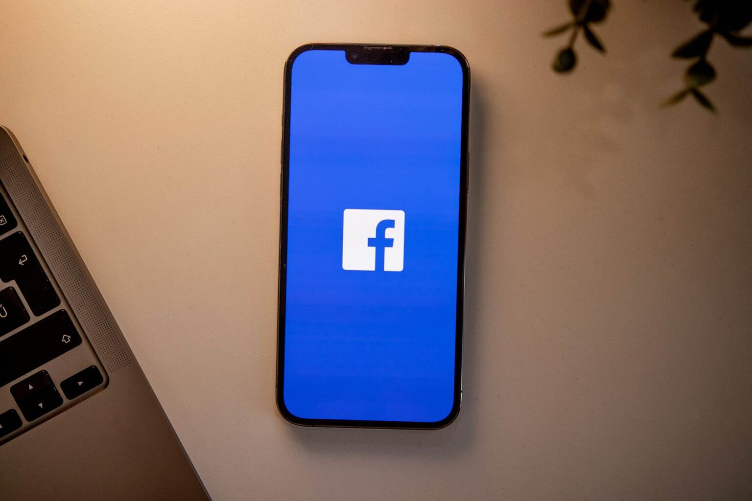 Adieu à nos habitudes sur Facebook : une immense vague de changements arrive sur le réseau social
