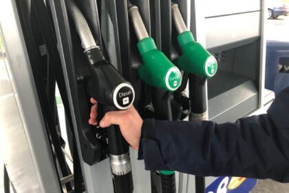 Paris commence à interdire la vente de diesel dans ses stations-service