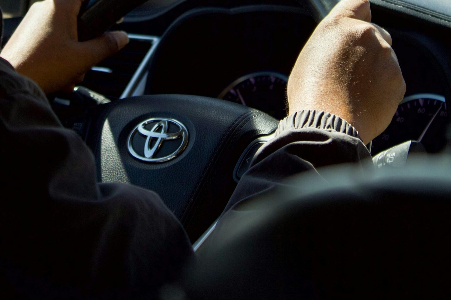 C’est pourquoi Toyota refuse qu’on mise uniquement sur la voiture électrique