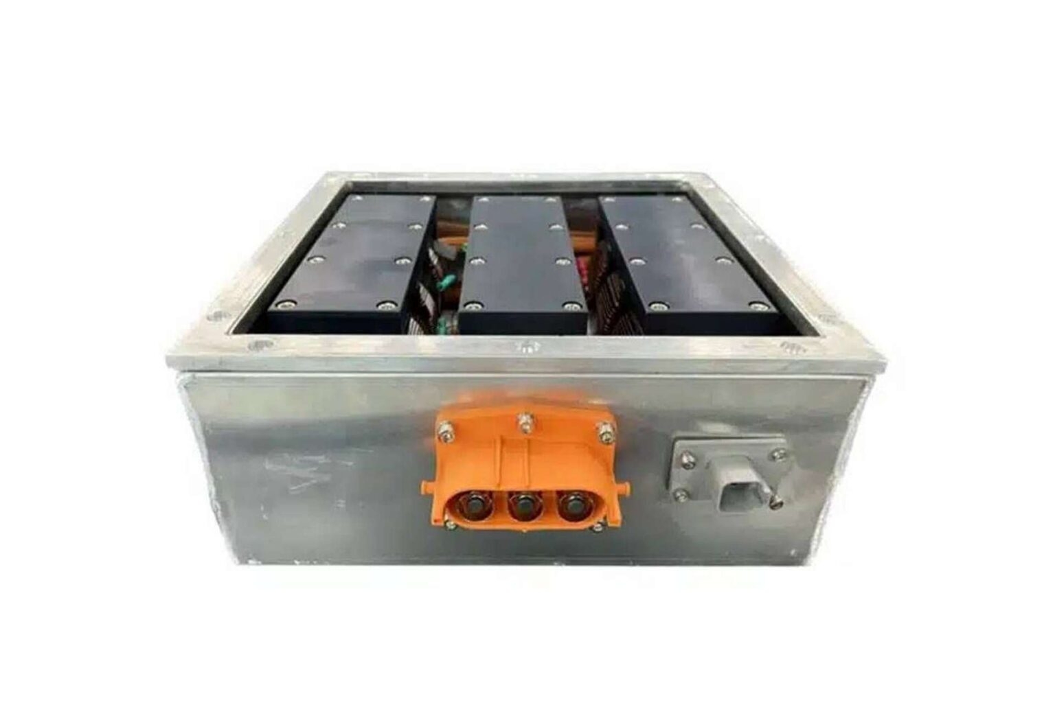 Ce système augmente l’autonomie des voitures électriques de 10%, en captant l’énergie électromagnétique